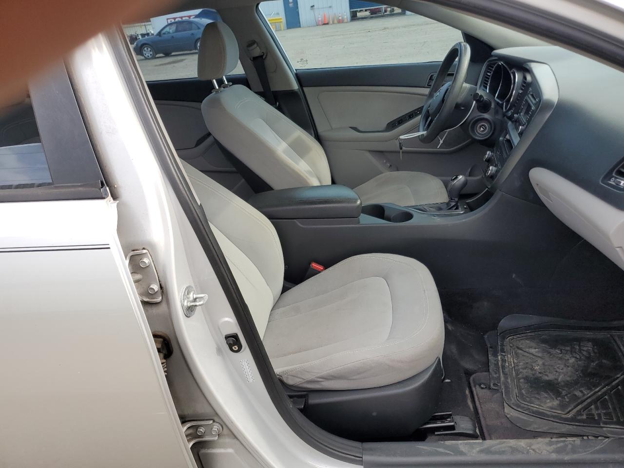 2011 KIA Optima VIN KNAGM4A72B5085254 Copart auction photo, minor dent/scratches damage thumbnail 7