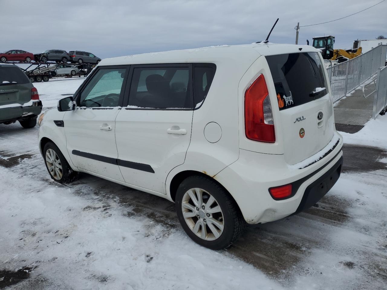 2013 KIA Soul VIN KNDJT2A60D7560155 Copart auction photo, front end damage thumbnail 2