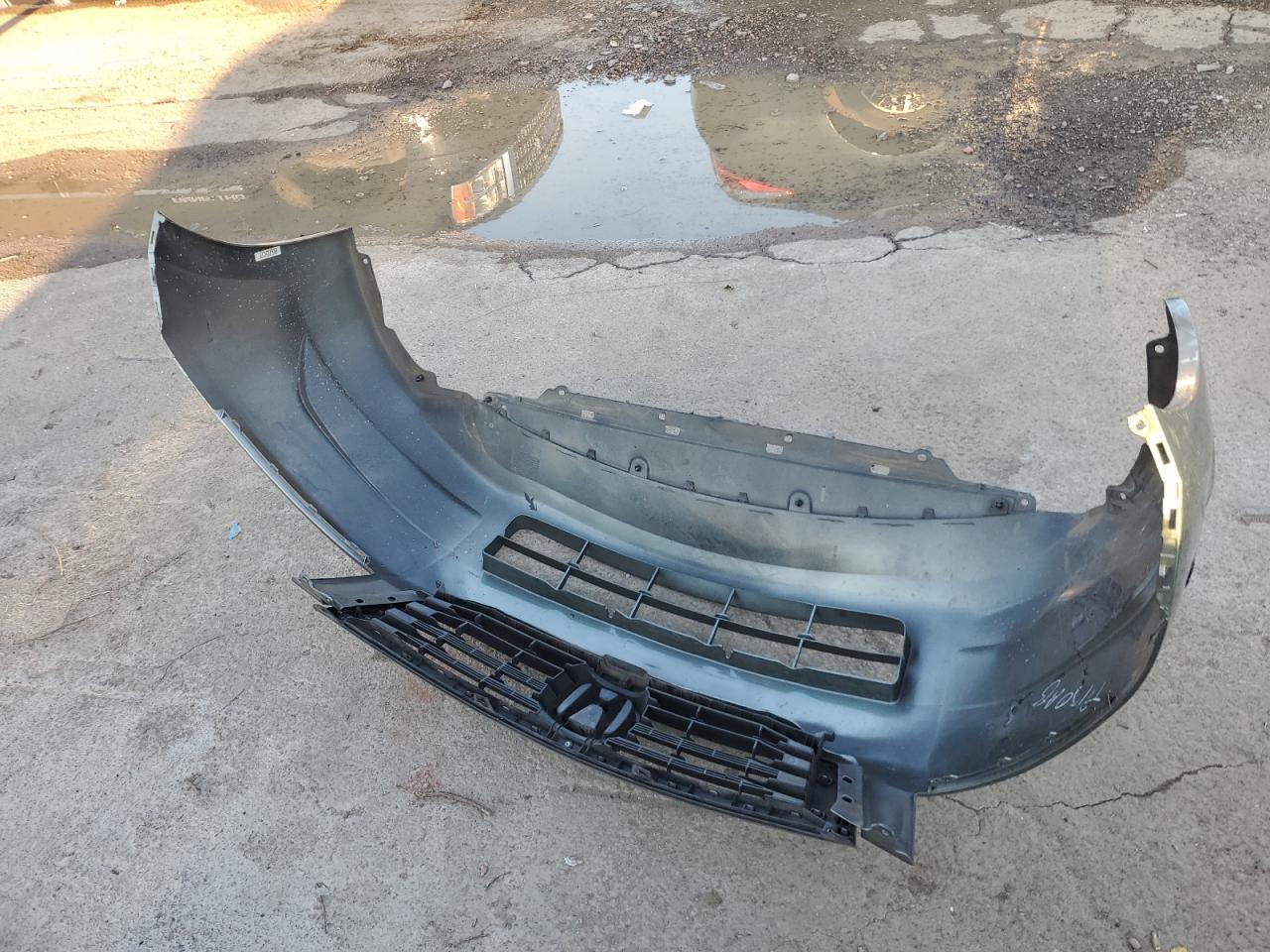 2009 Honda Accord VIN 1HGCP26759A125612 Copart auction photo, front end / minor dent/scratches damage thumbnail 12