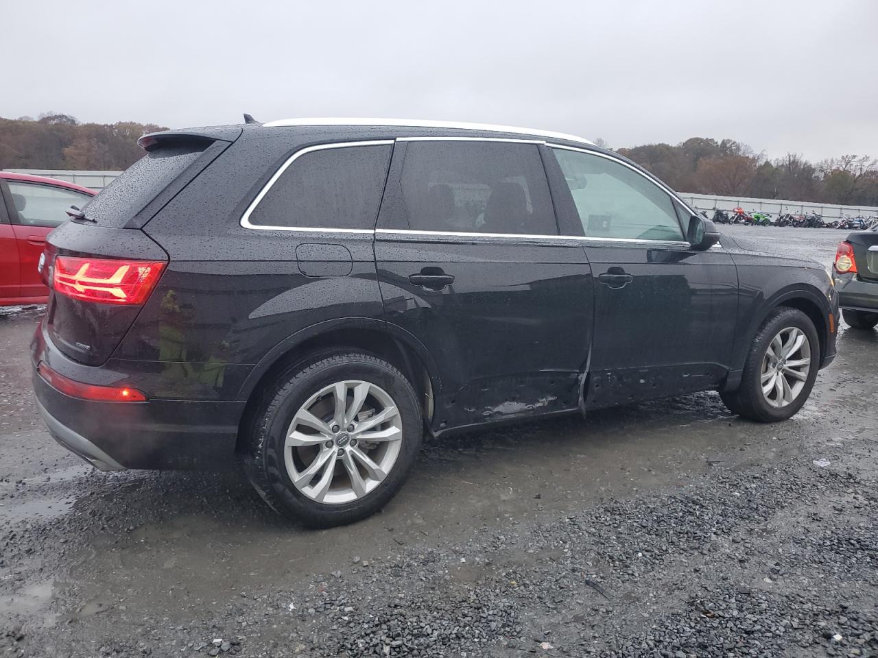 2019 Audi Q7 VIN WA1LAAF76KD044479 Copart auction photo, side / minor dent/scratches damage thumbnail 3