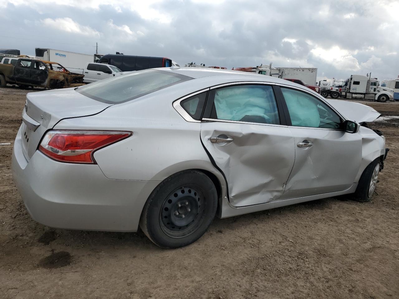2015 Nissan Altima VIN 1N4AL3AP9FC286310 Copart auction photo, front end / mechanical damage thumbnail 3