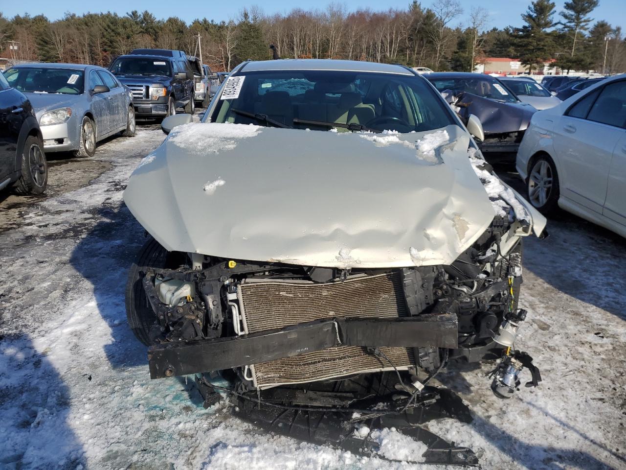 2017 Hyundai Elantra VIN KMHD84LF1HU229465 Copart auction photo, front end / minor dent/scratches damage thumbnail 5