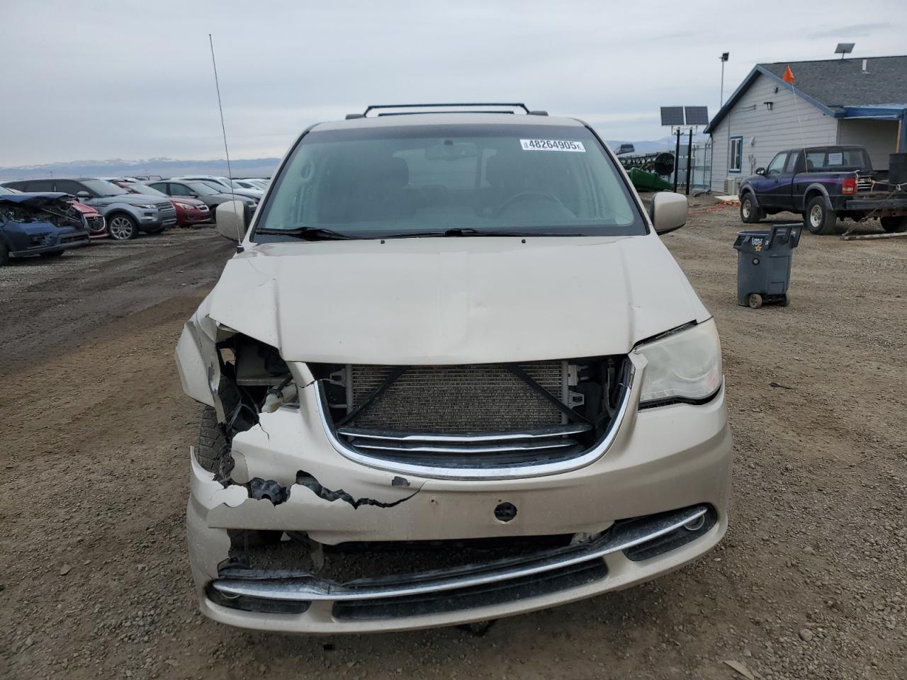 2013 Chrysler Town & Country VIN 2C4RC1BG2DR706834 Copart auction photo, front end / side damage thumbnail 5