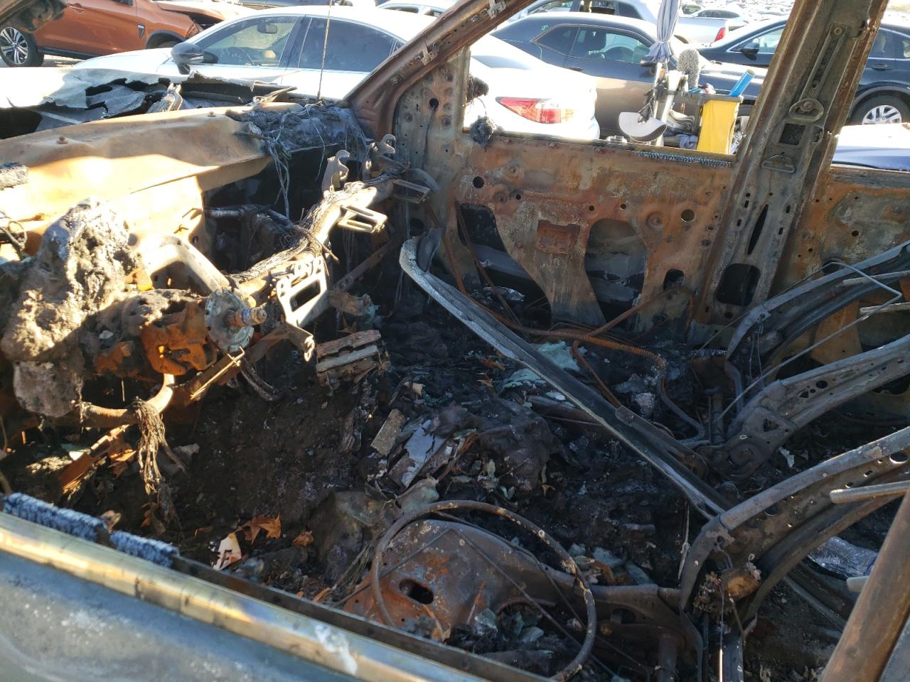 2015 GMC Sierra VIN 3GTU2VEC5FG327901 Copart auction photo, burn damage thumbnail 7