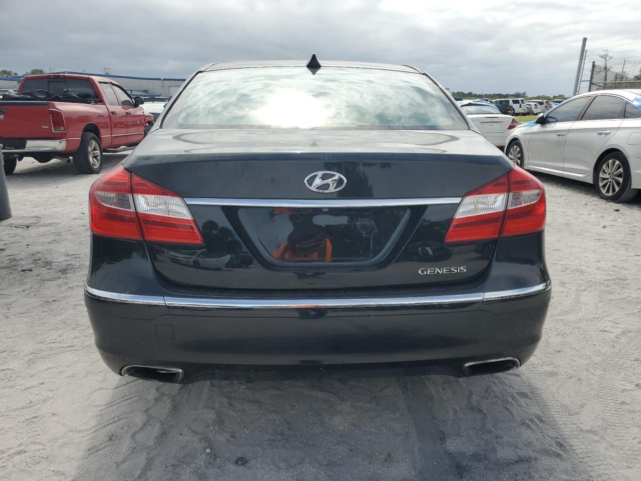 2012 Hyundai Genesis VIN KMHGC4DD3CU170260 Copart auction photo, side / front end damage thumbnail 6