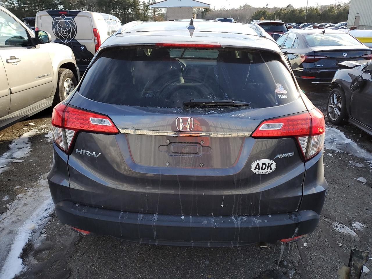 2020 Honda HR-V VIN 3CZRU6H59LM715126 Copart auction photo, front end / minor dent/scratches damage thumbnail 6