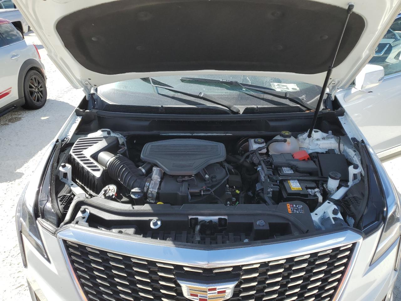 2022 Cadillac XT5 VIN 1GYKNCRS1NZ175354 Copart auction photo, water/flood damage thumbnail 12