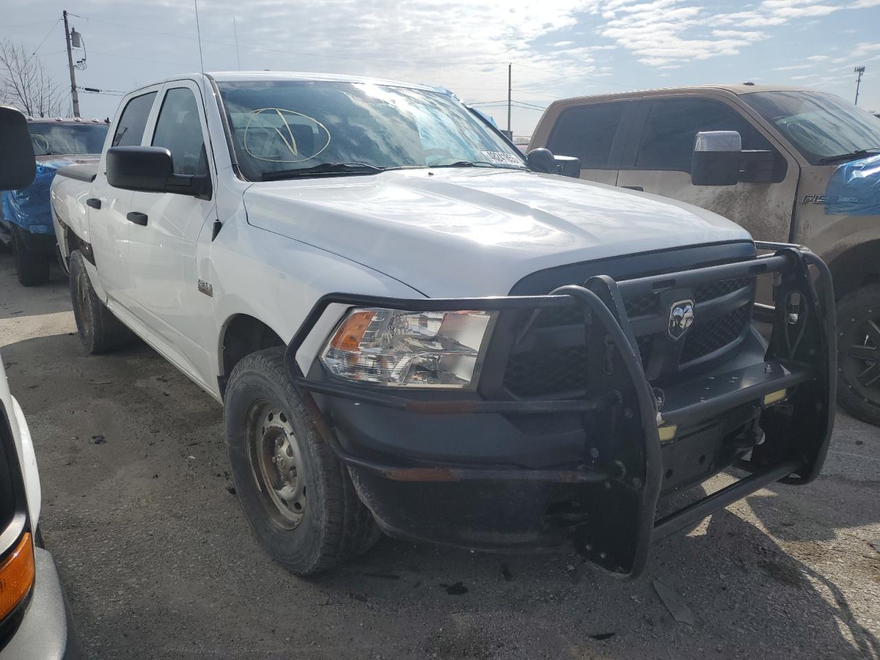 2015 RAM 1500 VIN 1C6RR7XT9FS705194 Copart auction photo, side damage thumbnail 4