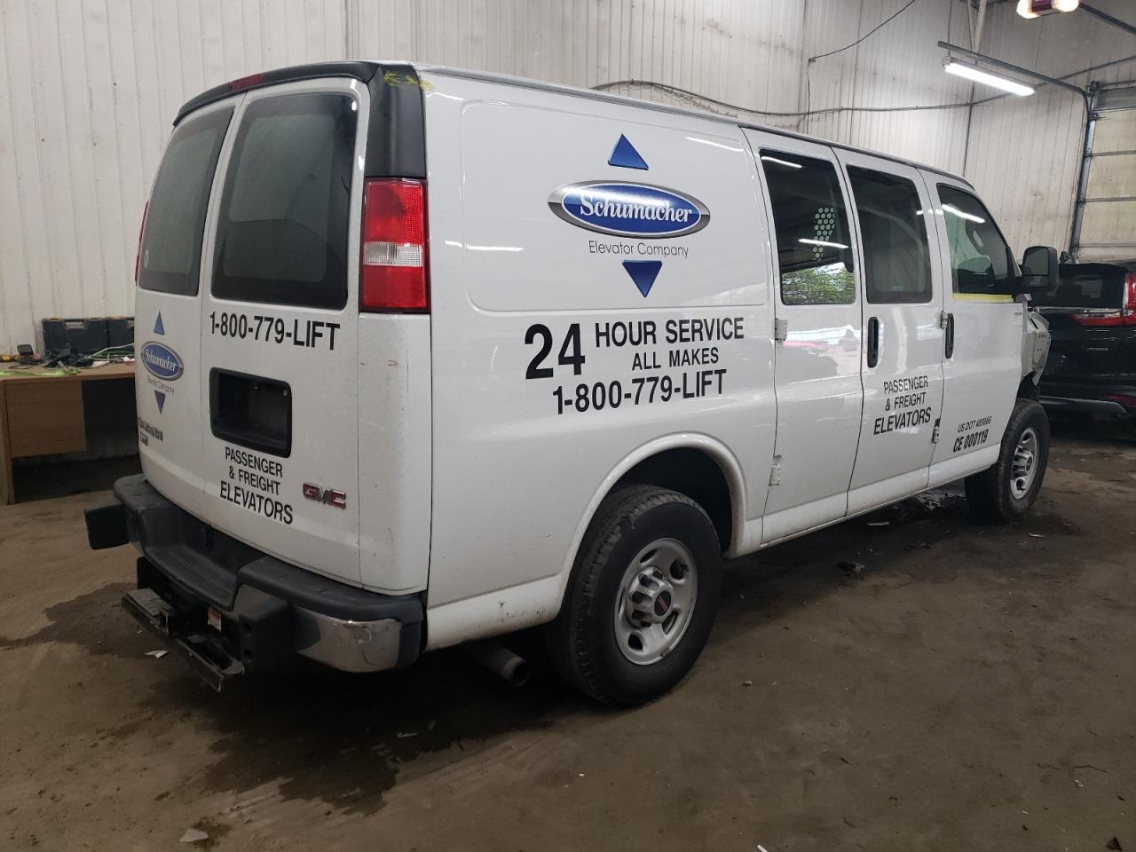 2017 GMC Savana VIN 1GTW7AFF3H1914689 Copart auction photo, front end damage thumbnail 3