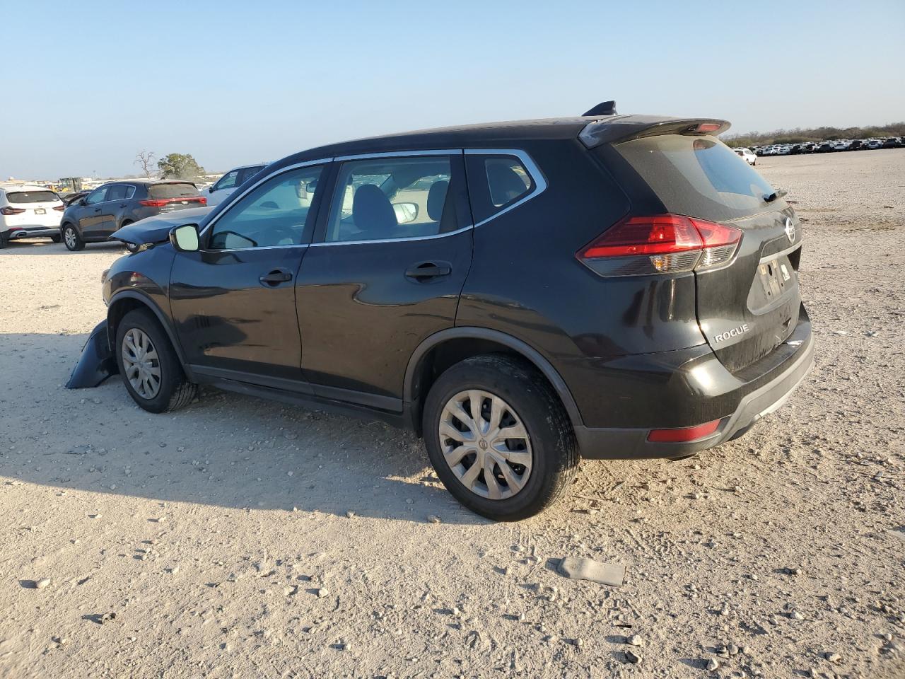2017 Nissan Rogue VIN KNMAT2MV8HP560283 Copart auction photo, front end / minor dent/scratches damage thumbnail 2