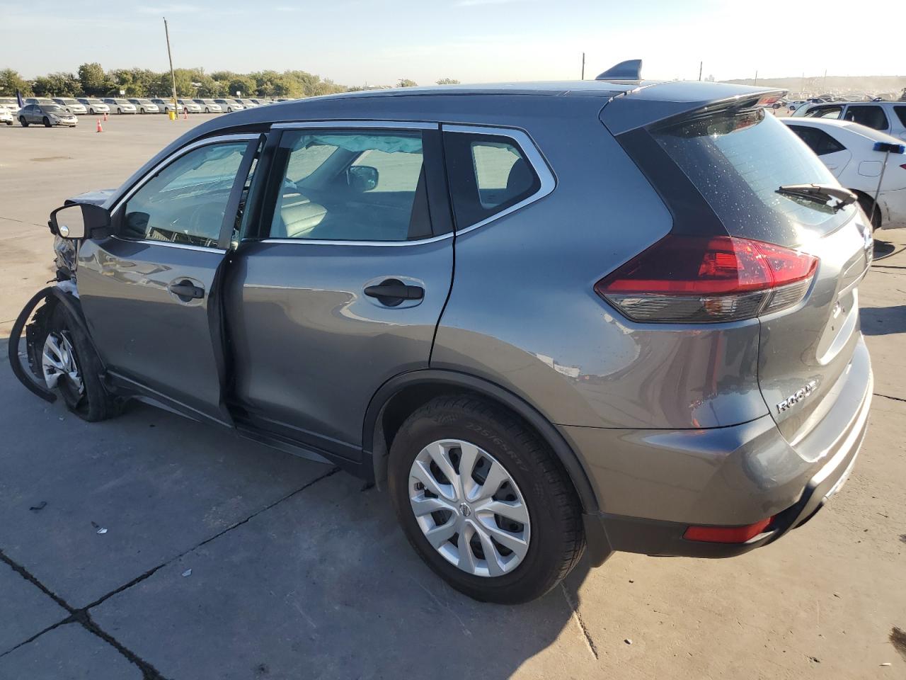 2020 Nissan Rogue VIN 5N1AT2MT3LC730351 Copart auction photo, front end / side damage thumbnail 2