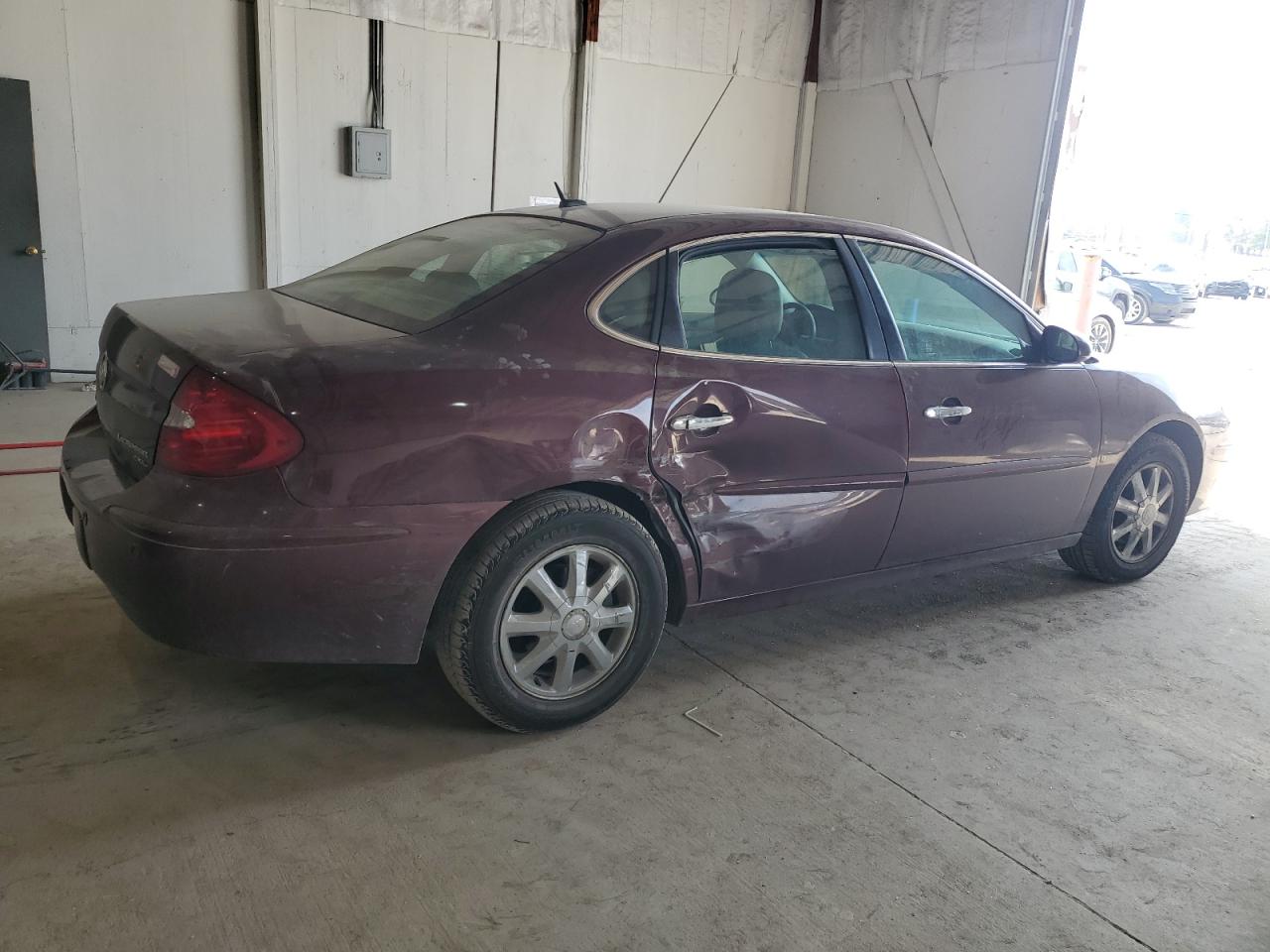 2006 Buick LaCrosse VIN 2G4WD582361268048 Copart auction photo, side / rear end damage thumbnail 3