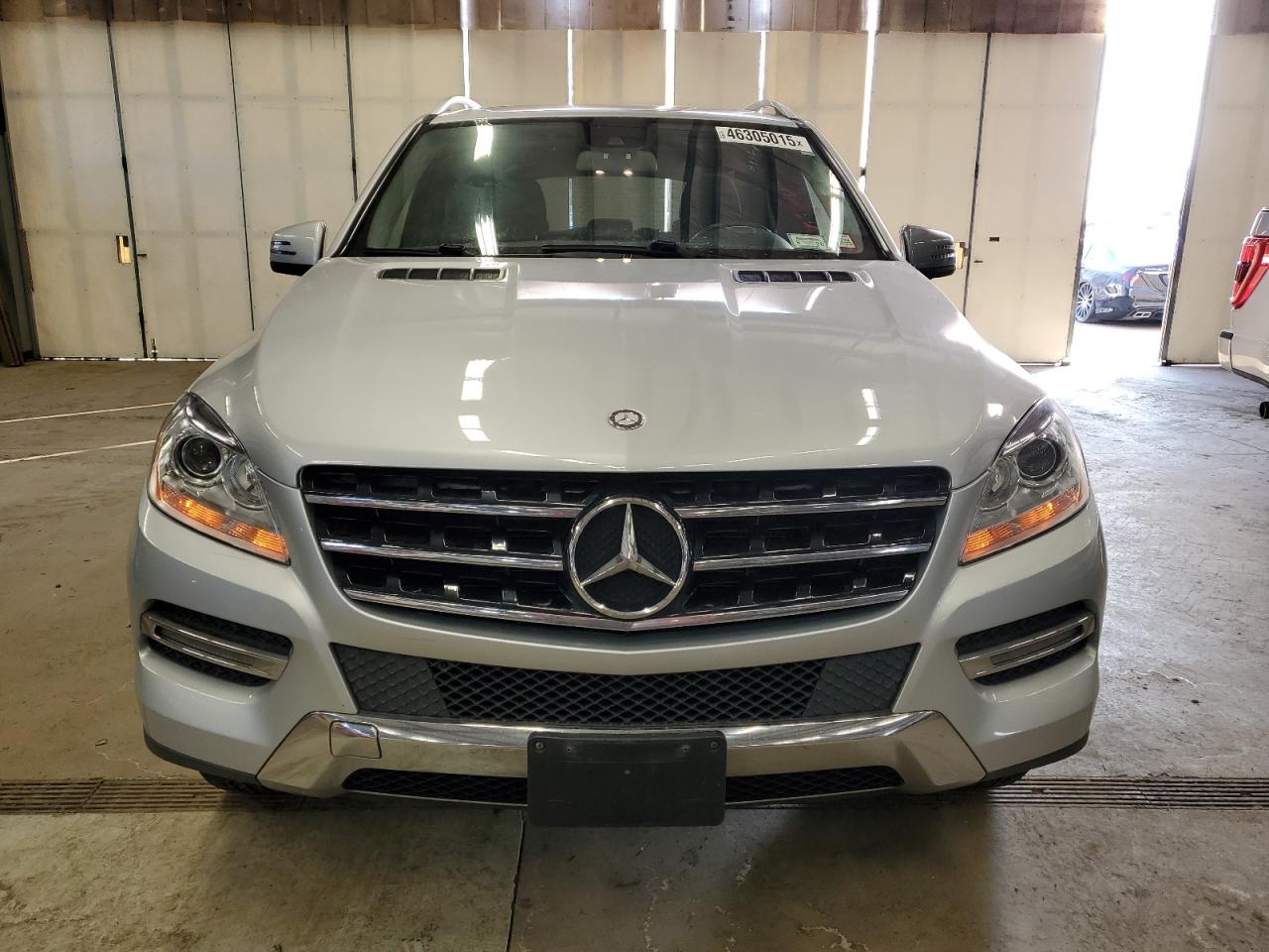2015 Mercedes-Benz M-klasse VIN 4JGDA5HBXFA453381 Copart auction photo, minor dent/scratches damage thumbnail 5