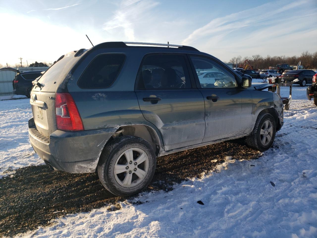 2009 KIA Sportage VIN KNDJF724X97579966 Copart auction photo, front end damage thumbnail 3