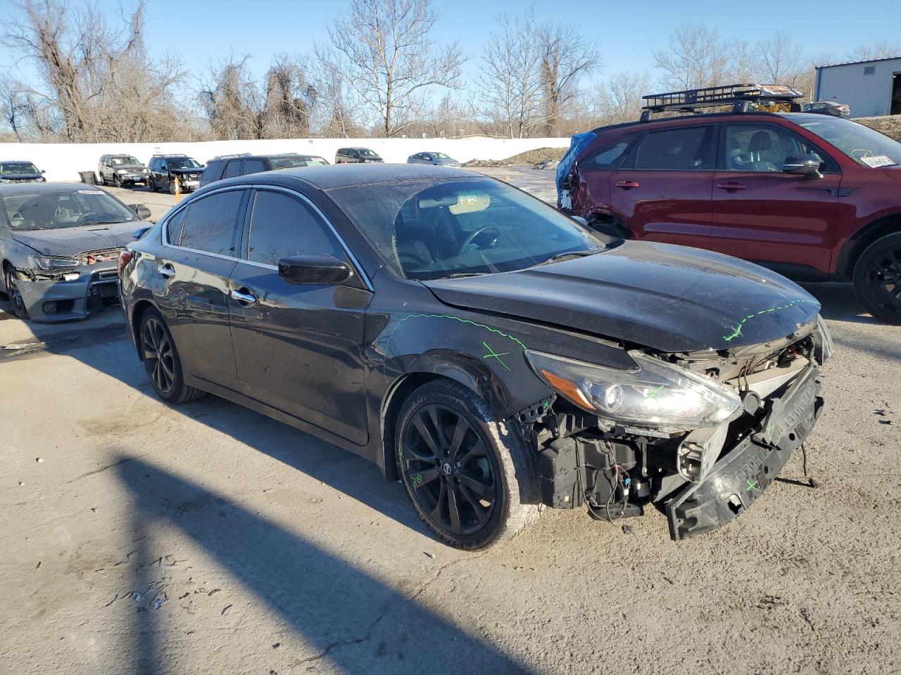2017 Nissan Altima VIN 1N4AL3APXHC476829 Copart auction photo, front end / minor dent/scratches damage thumbnail 4