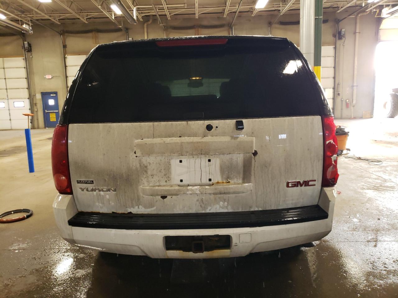 2007 GMC Yukon VIN 1GKFC13097J305475 Copart auction photo, all over damage thumbnail 6