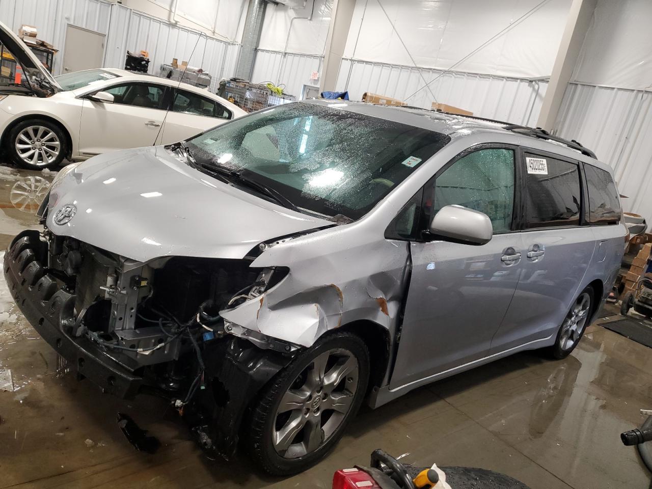 2012 Toyota Sienna VIN 5TDXK3DC3CS180574