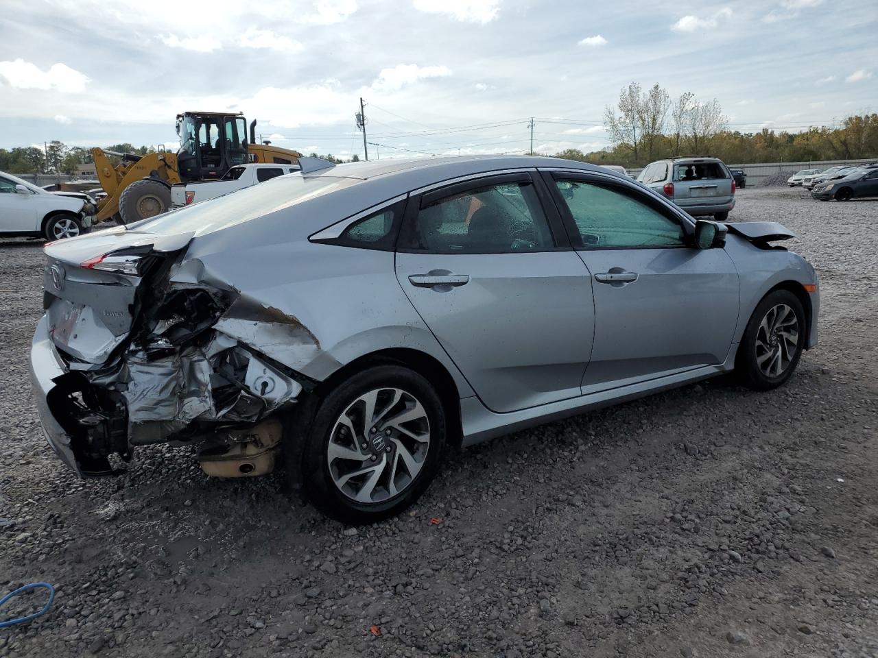 2017 Honda Civic VIN 19XFC2F77HE026728 Copart auction photo, rear end / front end damage thumbnail 3