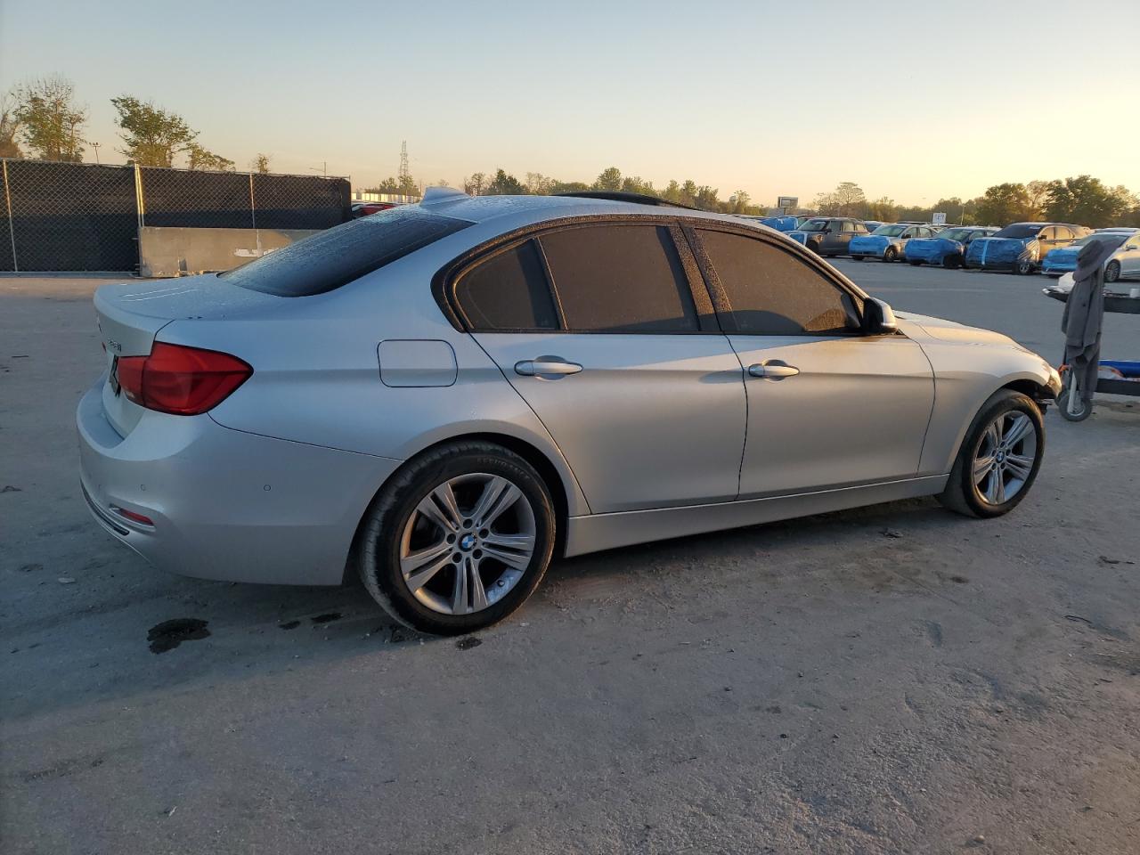 2016 BMW 3er VIN WBA8E9C50GK648420 Copart auction photo, front end damage thumbnail 3