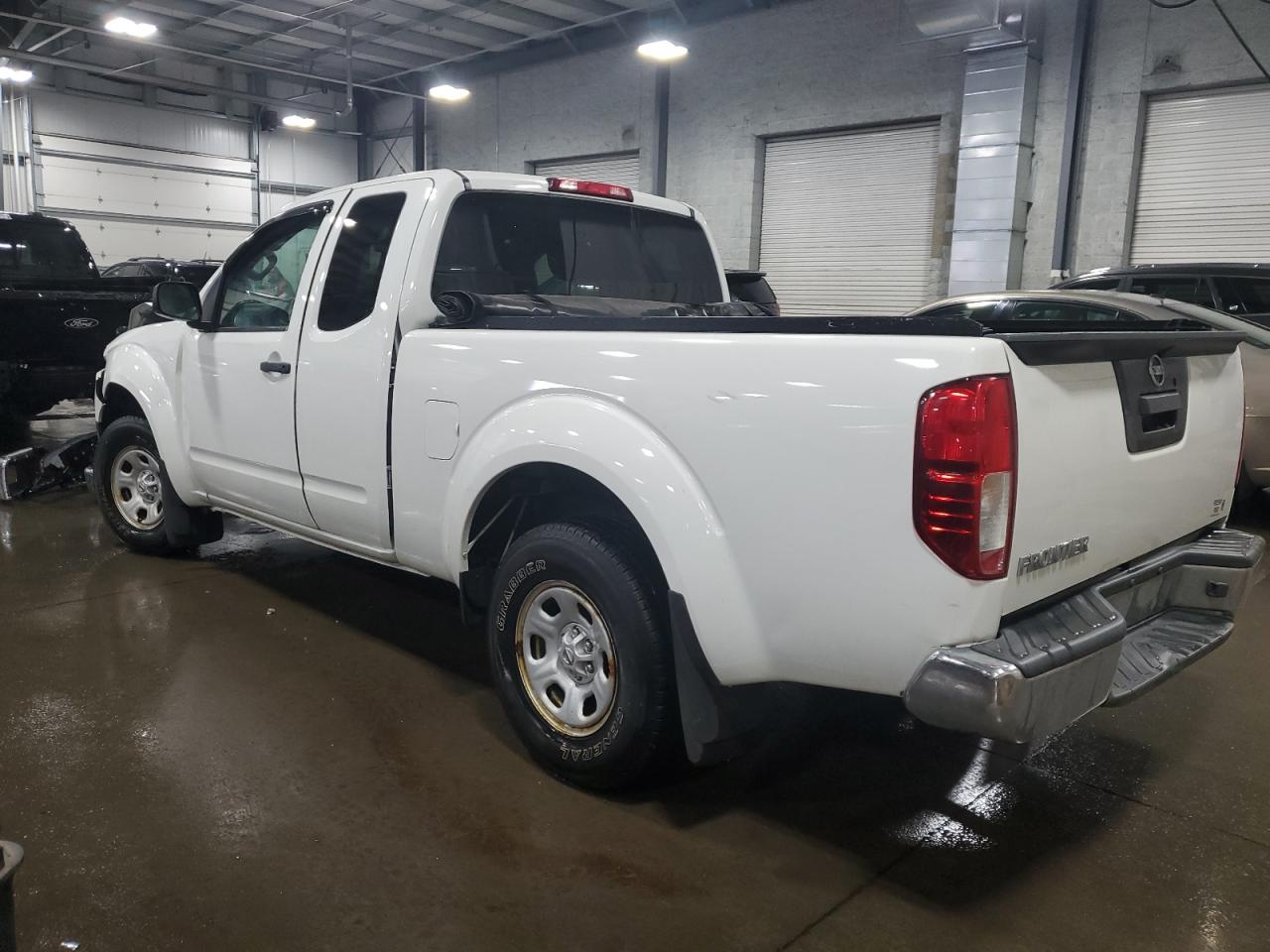 2016 Nissan Navara (Frontier) VIN 1N6BD0CT7GN760701 Copart auction photo, front end / rear end damage thumbnail 2