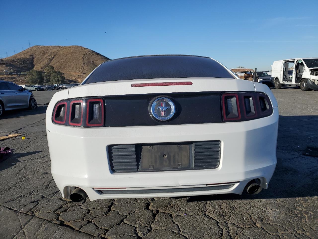 2014 Ford Mustang VIN 1ZVBP8AM1E5334033 Copart auction photo, front end damage thumbnail 6