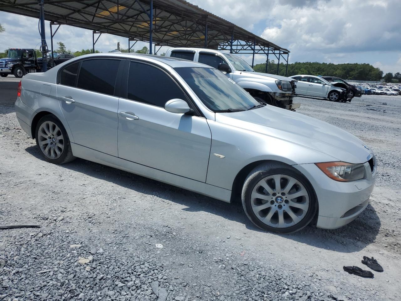 2008 BMW 3er VIN WBAVC93528K040263 Copart auction photo, rear end damage thumbnail 4