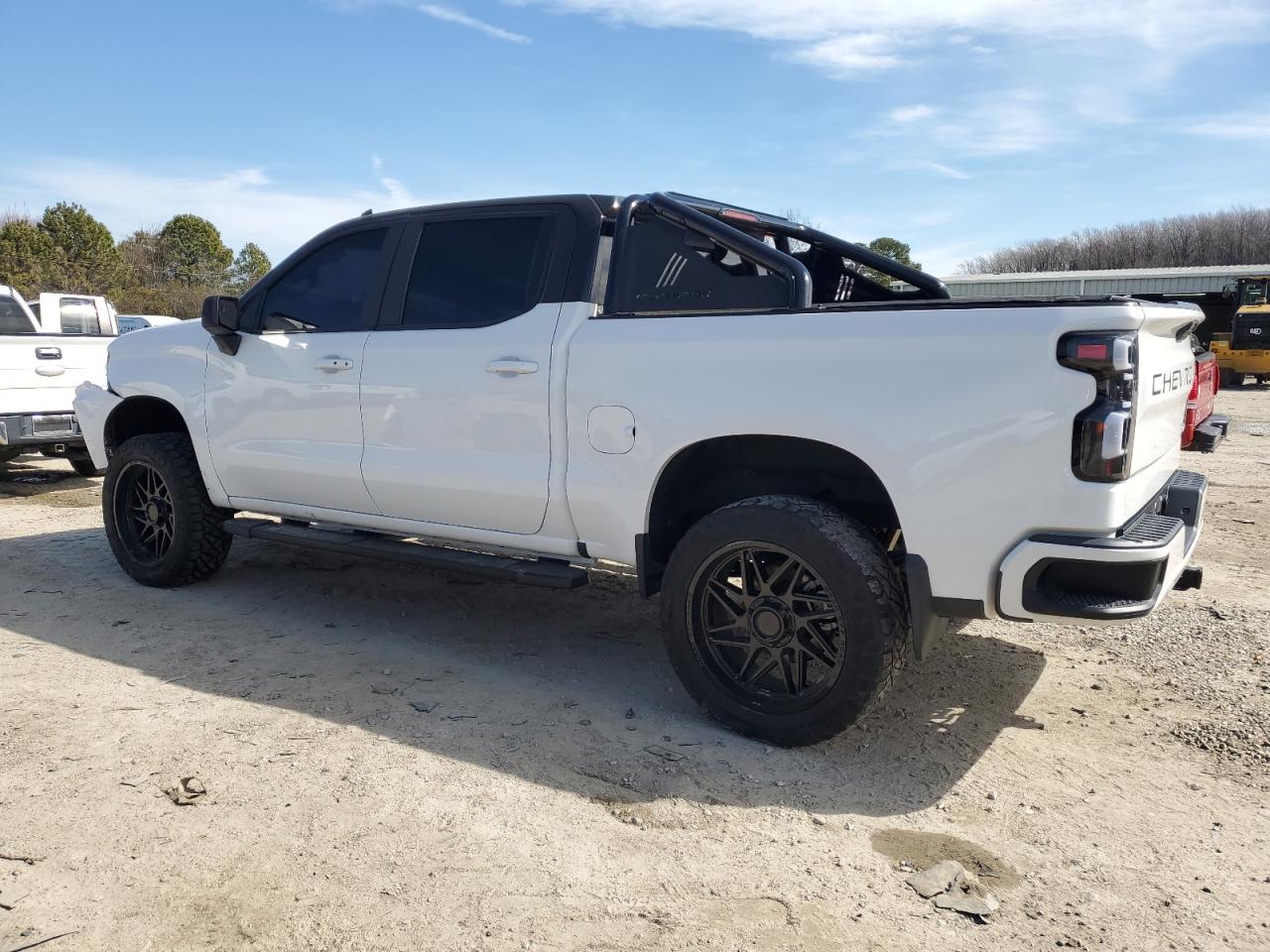 2020 Chevrolet Silverado VIN 3GCUYEED8LG253893 Copart auction photo, front end / side damage thumbnail 2