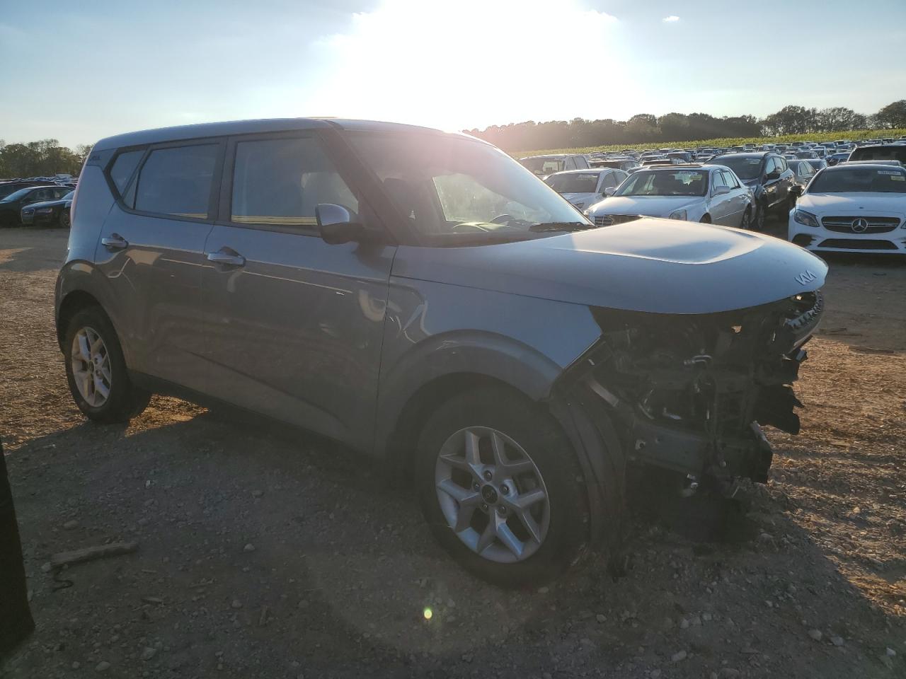 2022 KIA Soul VIN KNDJ23AU2N7814070 Copart auction photo, front end / side damage thumbnail 4
