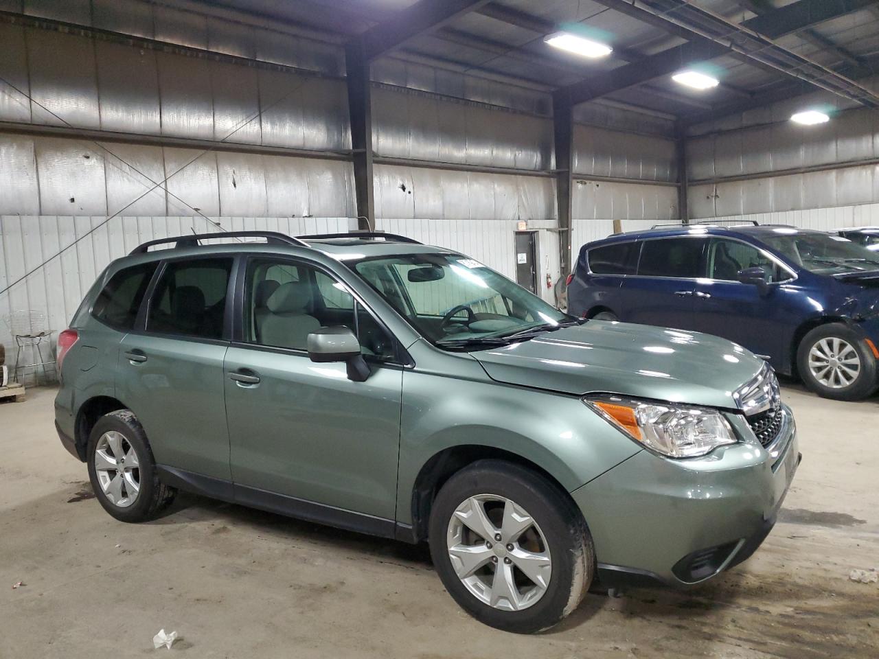 2015 Subaru Forester VIN JF2SJADC3FH810072 Copart auction photo, front end damage thumbnail 4