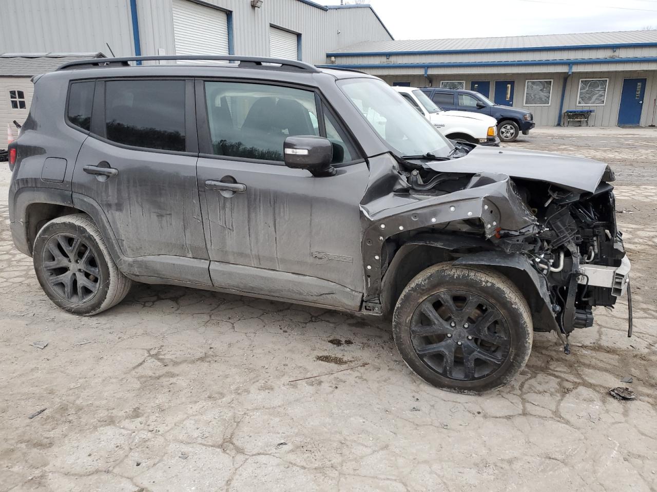 2017 Jeep Renegade VIN ZACCJBBB8HPG45764 Copart auction photo, front end / side damage thumbnail 4