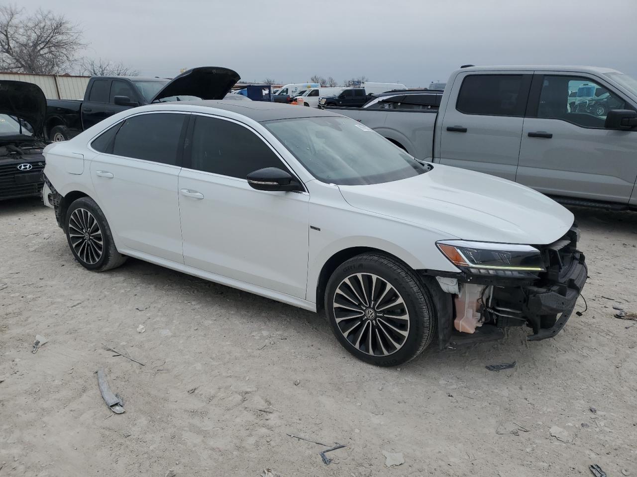 2022 Volkswagen Passat VIN 1VWBA7A36NC006766 Copart auction photo, front end damage thumbnail 4