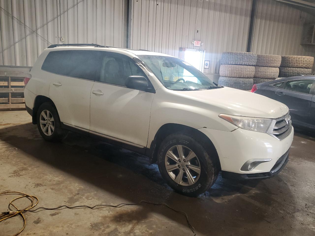 2013 Toyota Highlander VIN 5TDBK3EHXDS274859 Copart auction photo, front end damage thumbnail 4