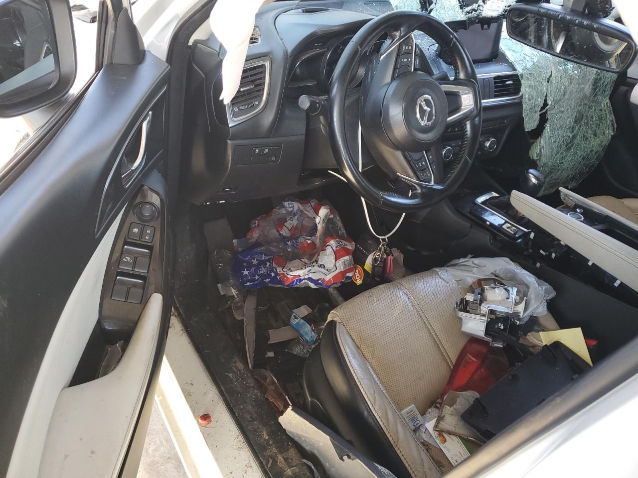 2018 Mazda 3 VIN 3MZBN1W32JM249073 Copart auction photo, all over damage thumbnail 8