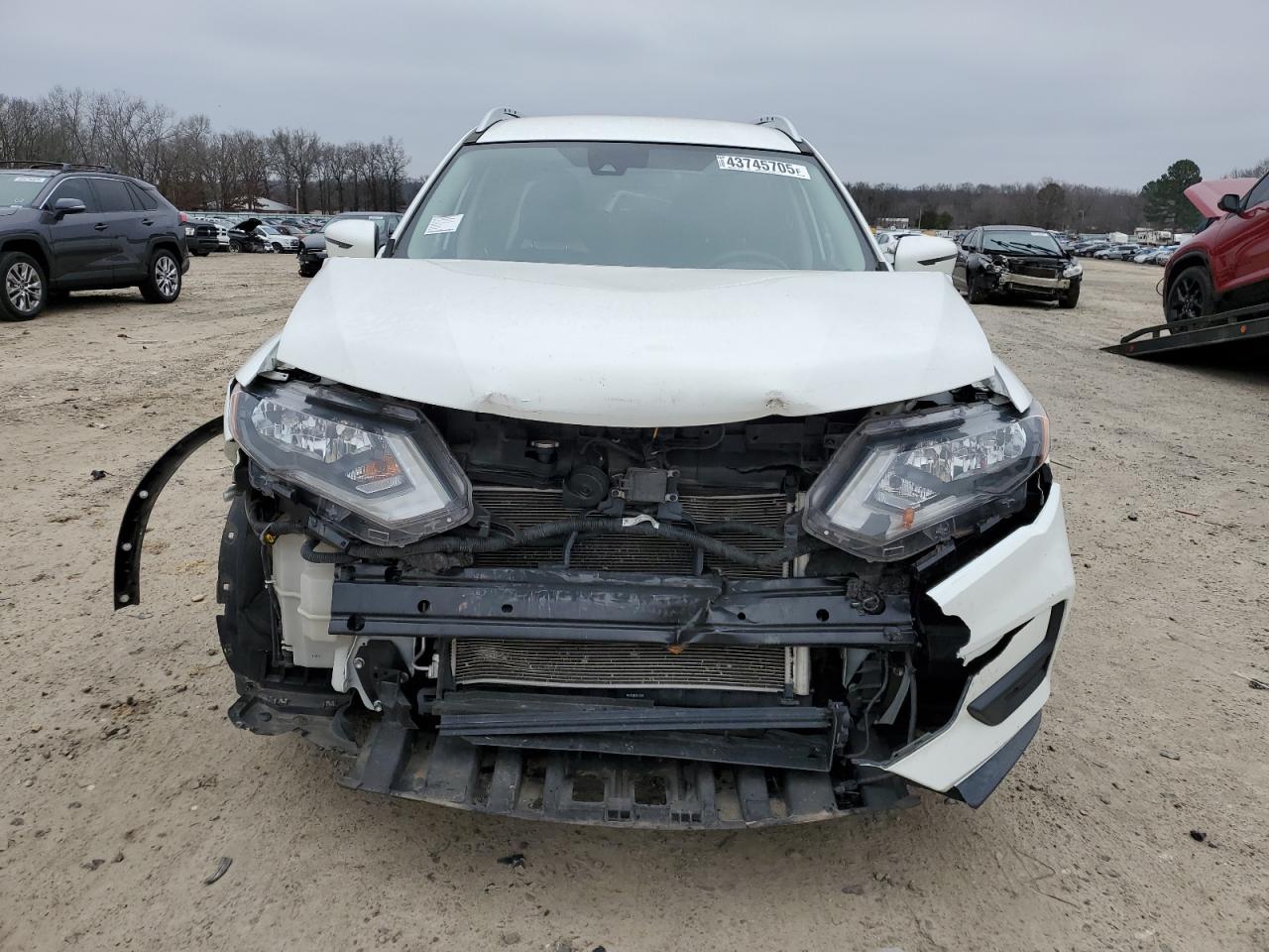 2019 Nissan Rogue VIN KNMAT2MT2KP559362 Copart auction photo, front end / side damage thumbnail 5