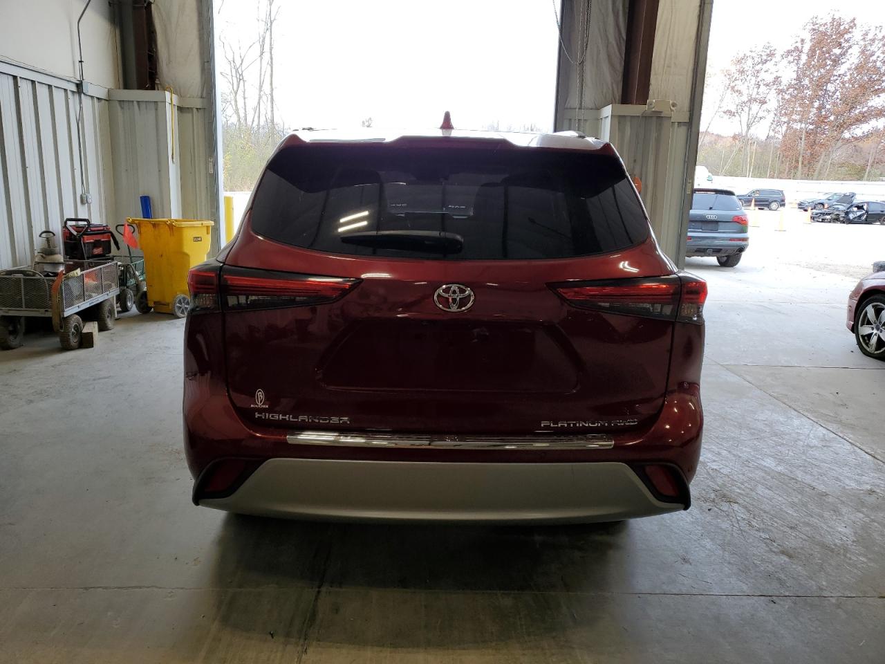 2020 Toyota Highlander VIN 5TDFZRBH0LS040359 Copart auction photo, front end / side damage thumbnail 6