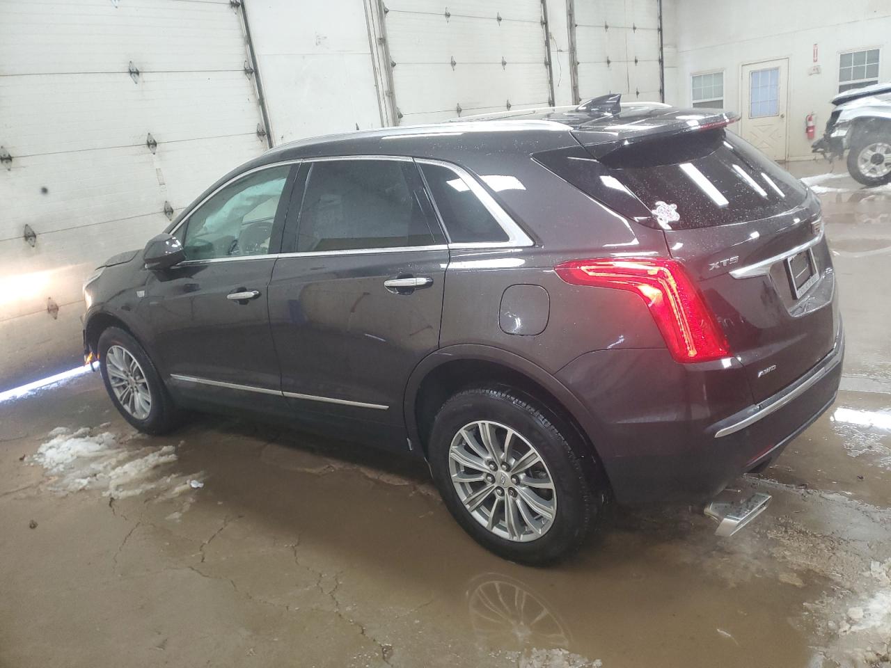 2018 Cadillac XT5 VIN 1GYKNDRSXJZ153451 Copart auction photo, front end damage thumbnail 2