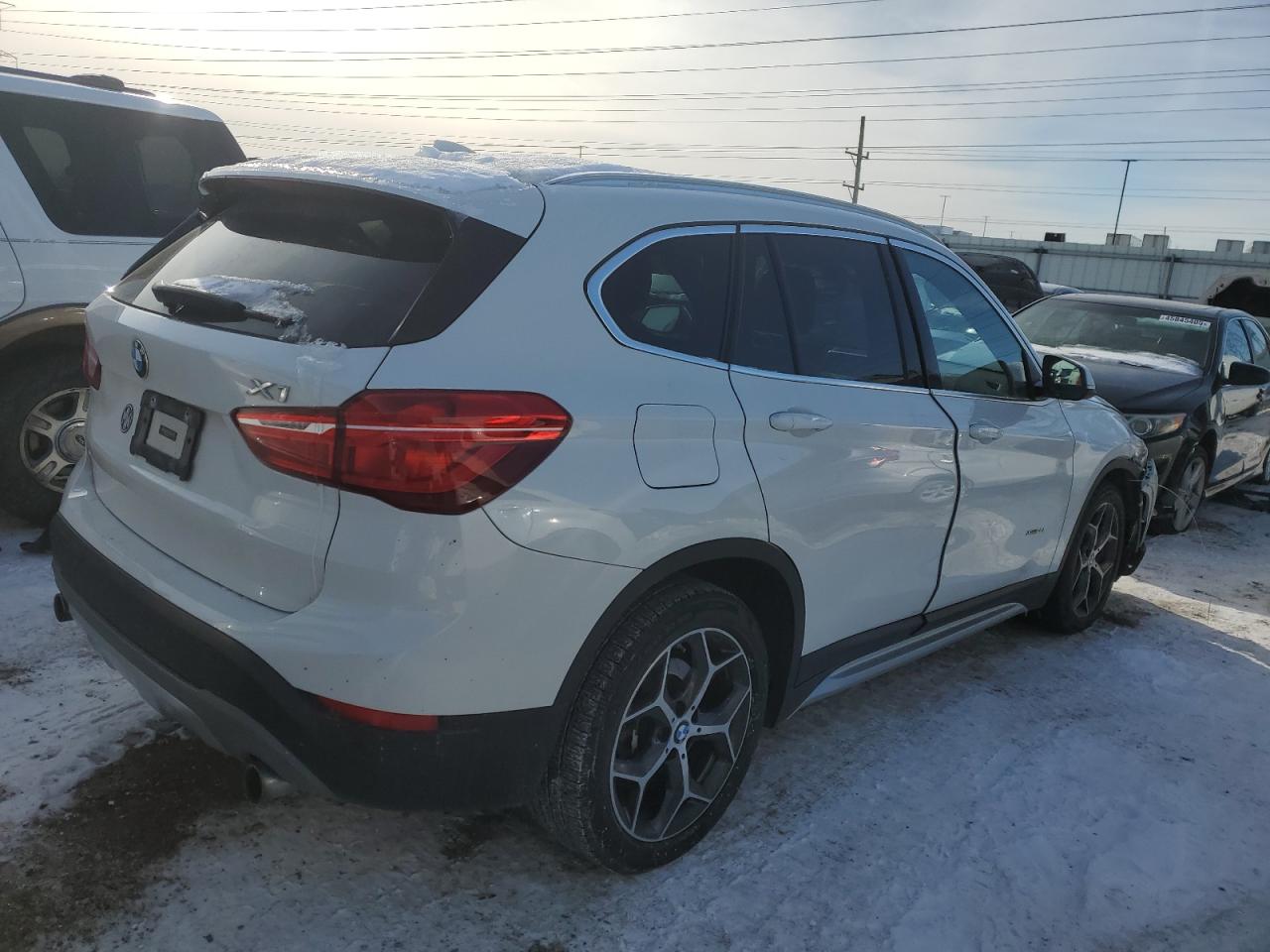 2016 BMW X1 VIN WBXHT3C33G5E51458 Copart auction photo, front end damage thumbnail 3