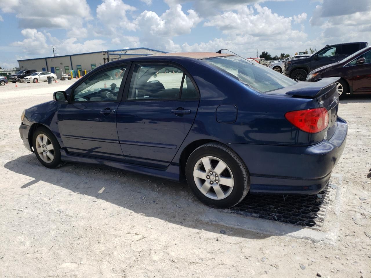 2007 Toyota Corolla VIN 1NXBR32E87Z884941 Copart auction photo, front end / minor dent/scratches damage thumbnail 2