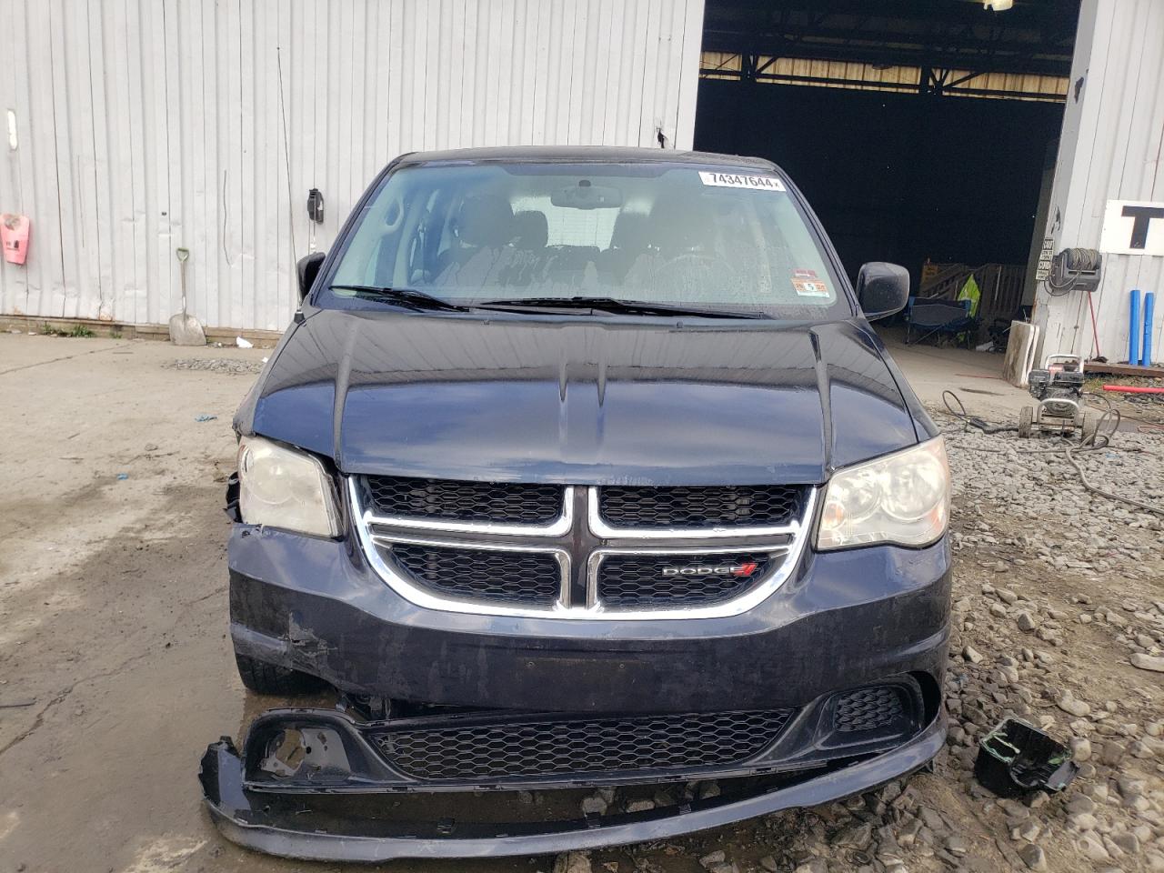 2013 Dodge Caravan VIN 2C4RDGBGXDR766487 Copart auction photo, front end / rear end damage thumbnail 5