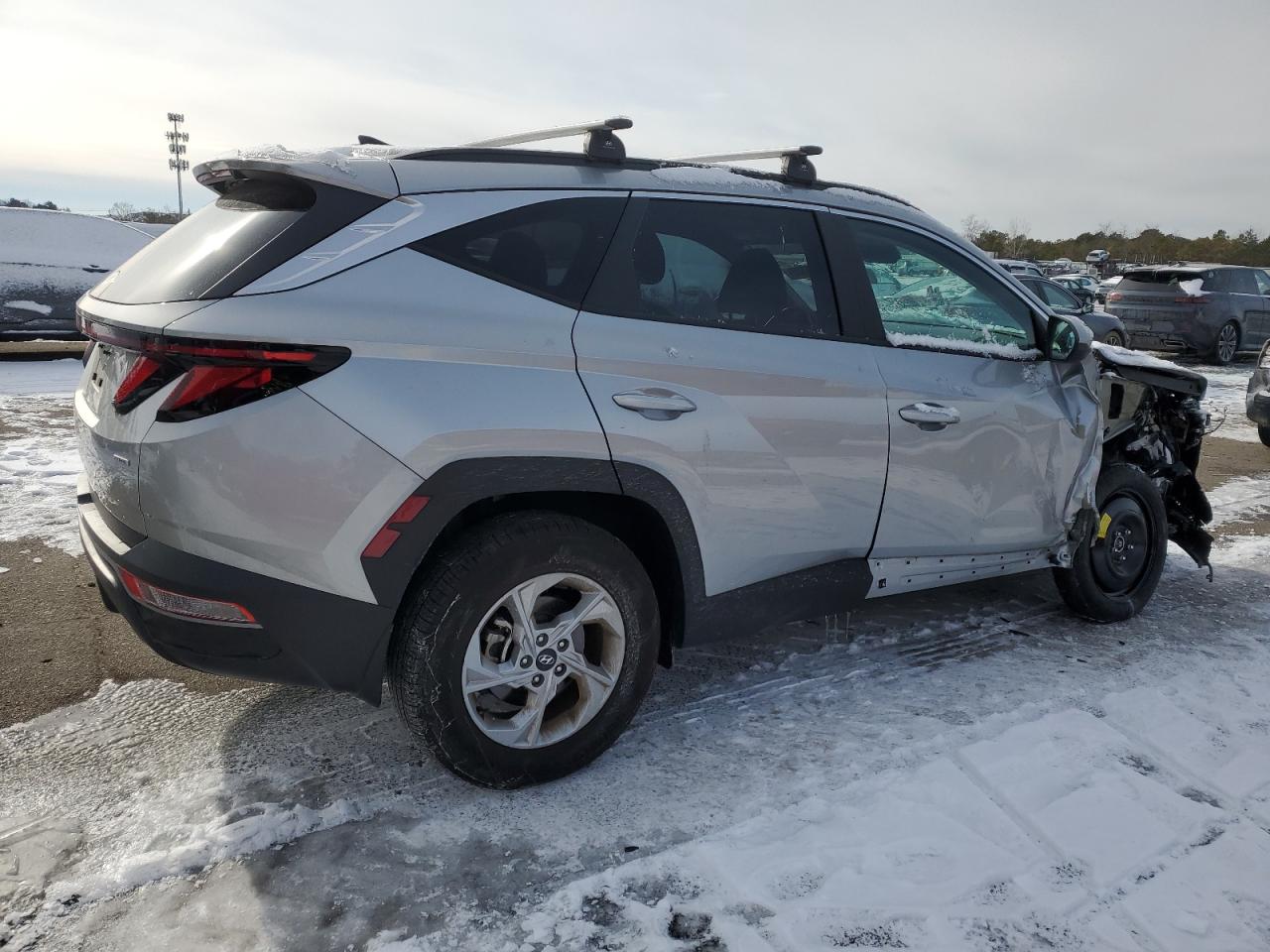 2024 Hyundai Tucson VIN 5NMJBCDE8RH336420 Copart auction photo, front end / side damage thumbnail 3