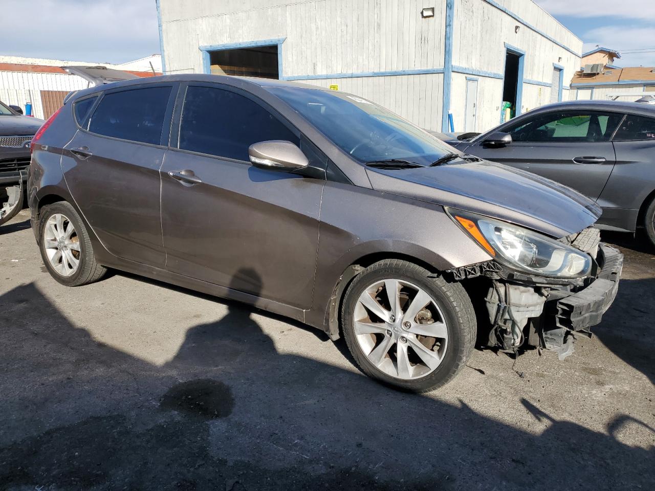 2013 Hyundai Accent VIN KMHCU5AE8DU065777 Copart auction photo, front end damage thumbnail 4