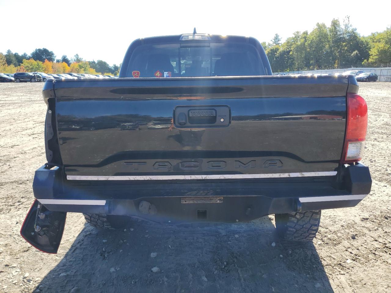 2018 Toyota Tacoma VIN 3TMCZ5AN7JM145934 Copart auction photo, undercarriage / rear end damage thumbnail 6