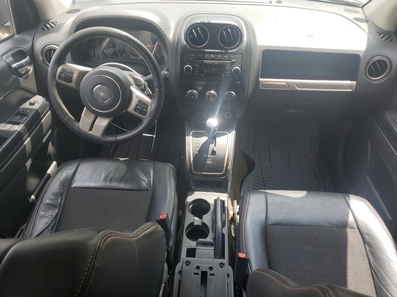 2016 Jeep Compass VIN 1C4NJCBB8GD800616 Copart auction photo, front end / side damage thumbnail 8