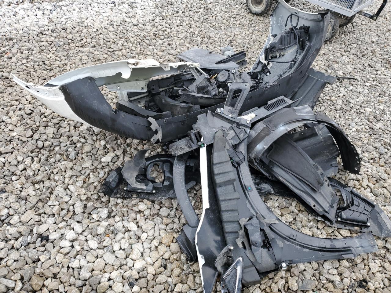 2020 Mitsubishi Eclipse VIN JA4AS3AA8LZ008400 Copart auction photo, front end / minor dent/scratches damage thumbnail 13