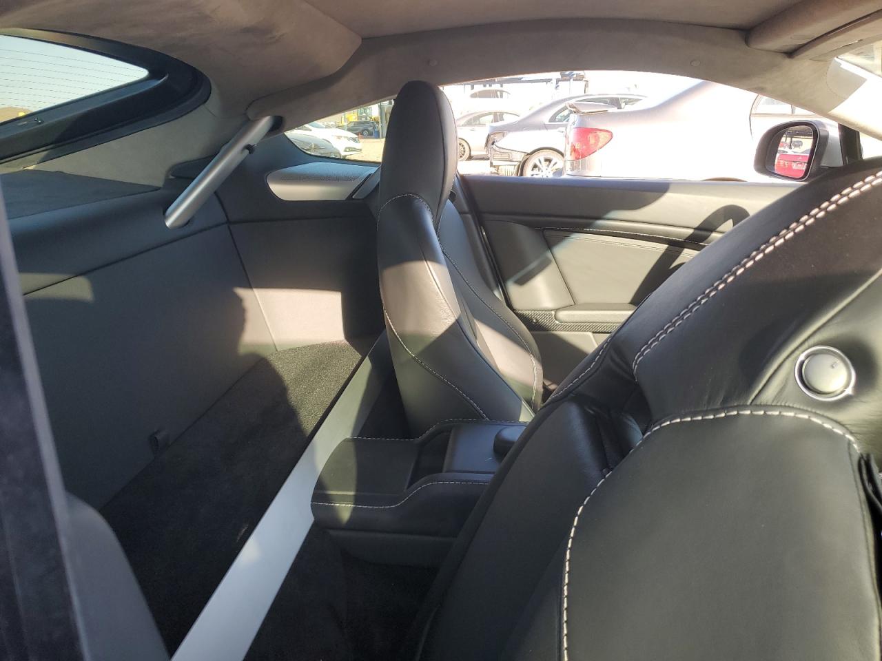 2011 Aston Martin Vantage VIN SCFEBBCF4BGS00791 Copart auction photo, minor dent/scratches damage thumbnail 10