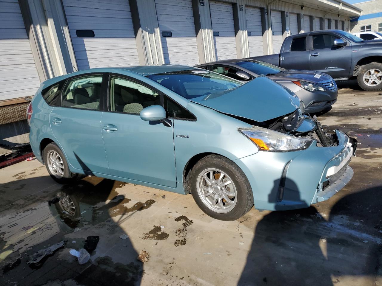 2017 Toyota Prius VIN JTDZN3EU4HJ067048 Copart auction photo, front end damage thumbnail 4