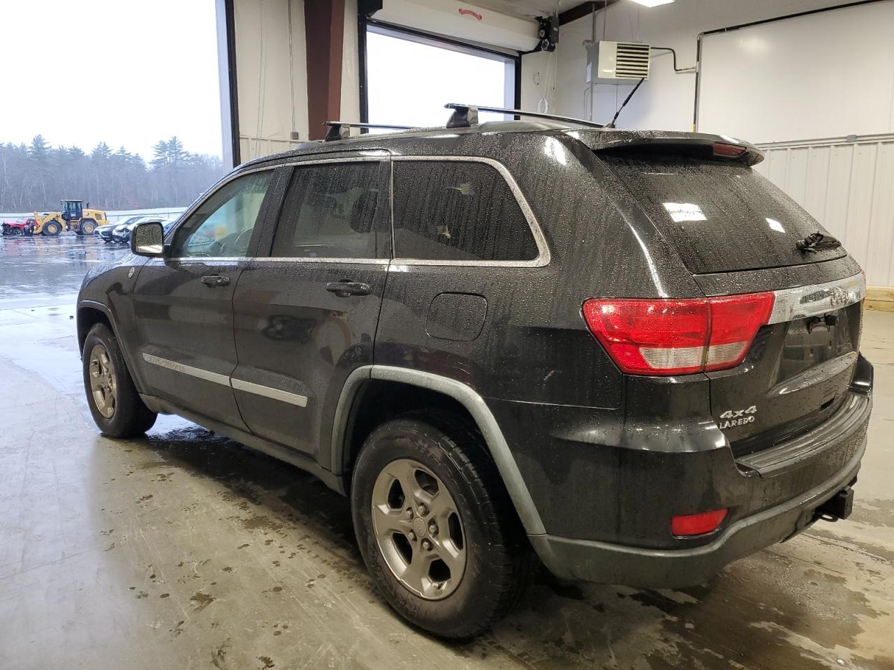 2011 Jeep Grand Cherokee VIN 1J4RR4GG5BC547588 Copart auction photo, mechanical / side damage thumbnail 2