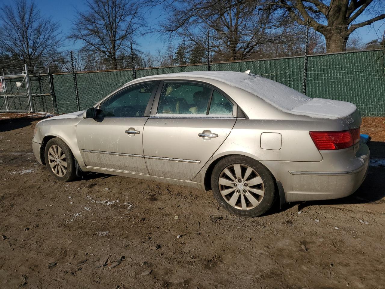 2009 Hyundai Sonata VIN 5NPEU46C09H555033 Copart auction photo, all over / undercarriage damage thumbnail 2