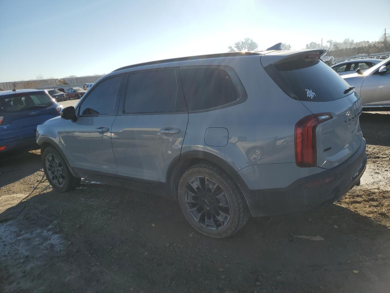 2022 KIA Telluride VIN 5XYP5DHC5NG236005 Copart auction photo, front end damage thumbnail 2