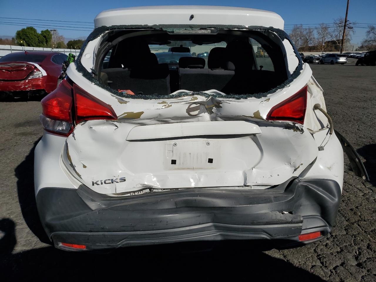 2019 Nissan Kicks VIN 3N1CP5CU6KL548355 Copart auction photo, rear end / front end damage thumbnail 6